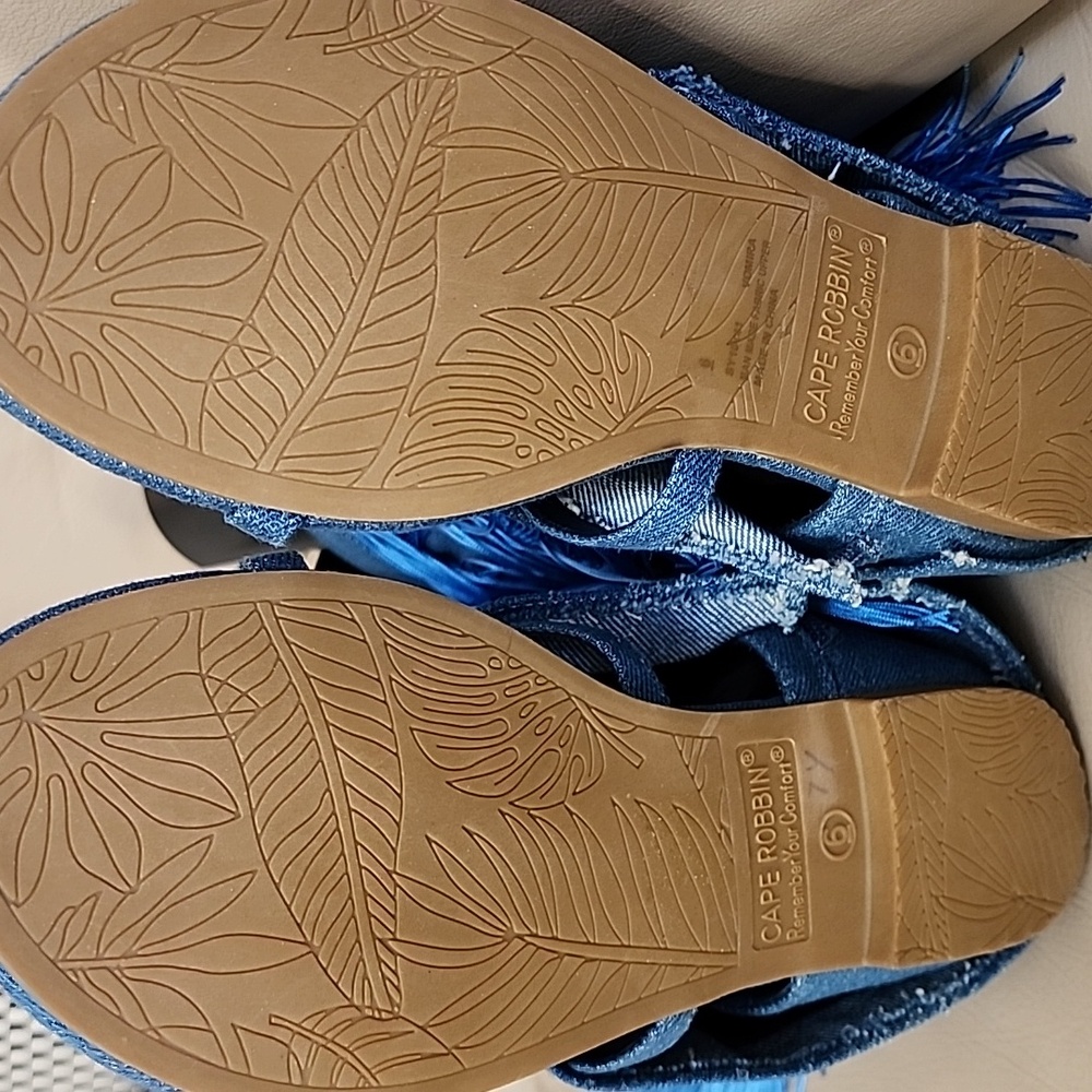 Cape Robbin Womens Blue Fringe Above Ankle Sandals Size 6 New - Picture 9 of 12
